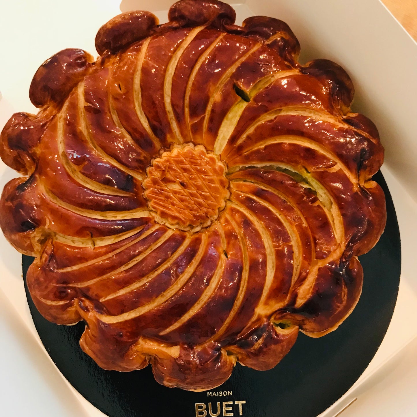 Galette des rois with matcha only to be collected at the salon 6/1 - 22/1/2022
